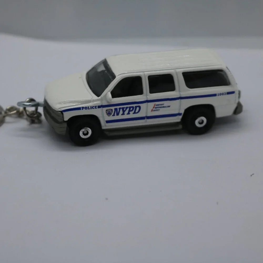 Matchbox 2000 Chevy Suburban NYPD custom keychain 1/64 scale